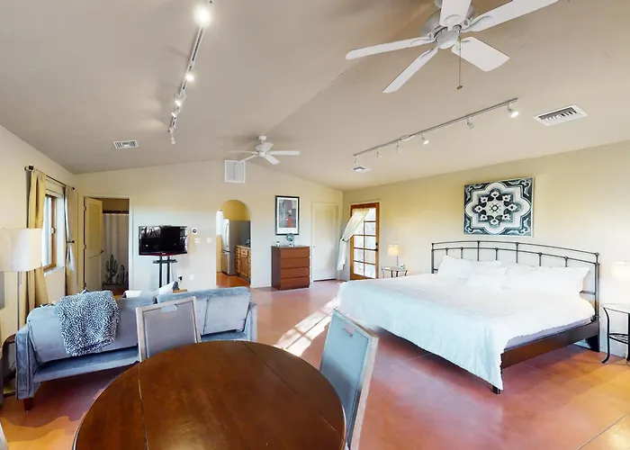 Cactus Grove Casita Hotel