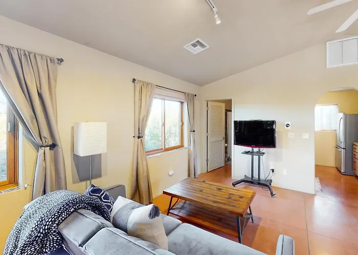 Hotel Cactus Grove Casita