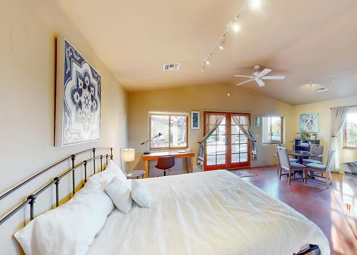 Hotel Cactus Grove Casita